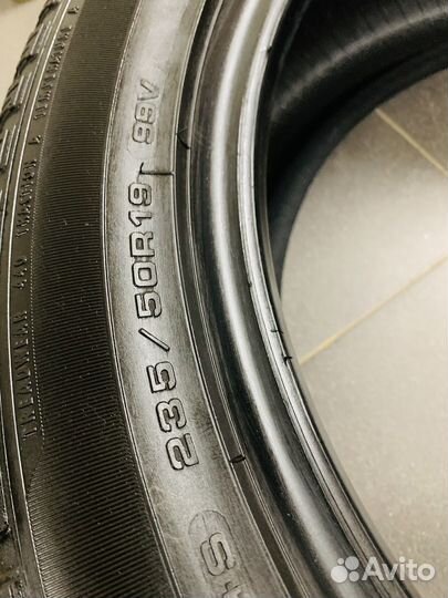 Goodyear EfficientGrip SUV 235/50 R19 99V