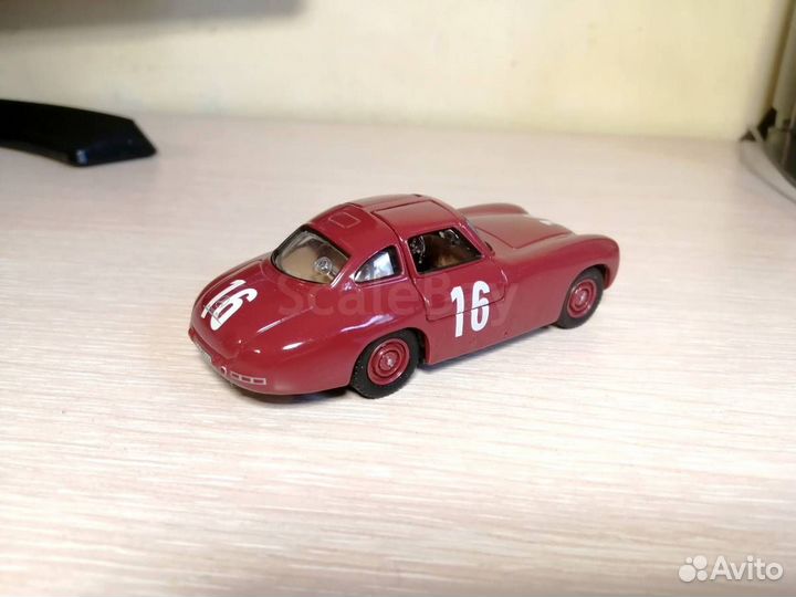 Mercedes-Benz 300SL Cararama 1/43