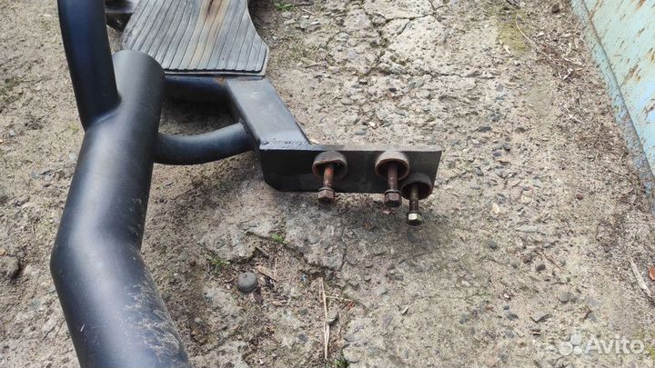 Фаркоп Mitsubishi pajero sport