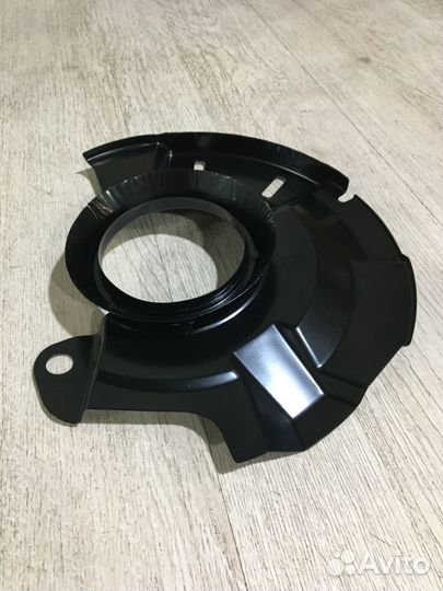 Кожух щиток тормозного диска перед левый Solaris R