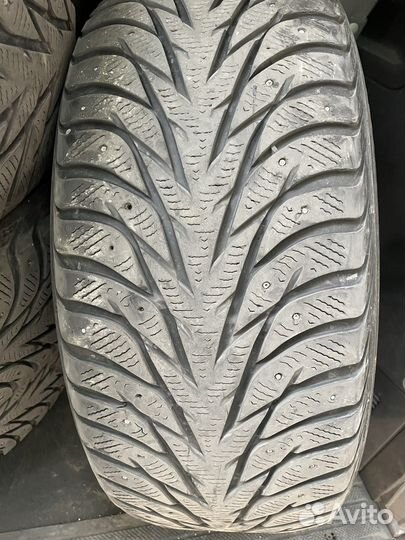 Yokohama 124R 255/55 R18 100