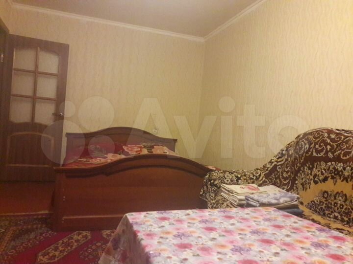 2-к. квартира, 50 м², 1/9 эт.