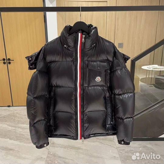 Moncler пуховик