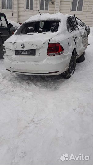 Бензанасос поло 18 год оригинал