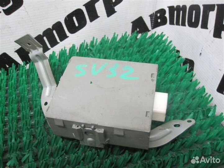 Блок управления рулевой колонкой Toyota Vista SV32