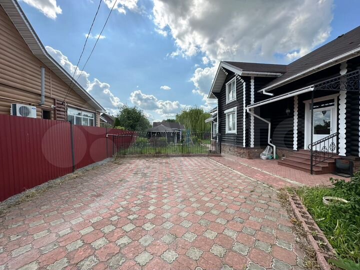 Дом 160 м² на участке 15 сот.