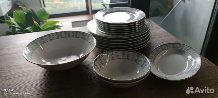 Набор столовой посуды без суповых, на 6 персон