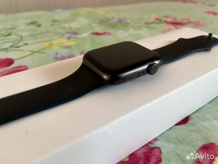 Apple Watch SE 2 40mm Midnight 100акб Новые