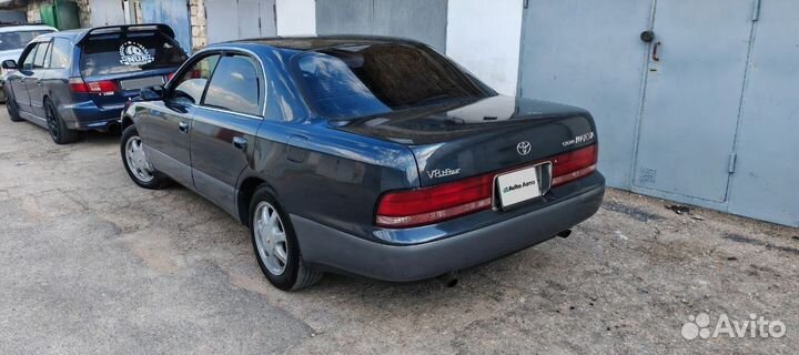 Toyota Crown Majesta 4.0 AT, 1995, 490 000 км