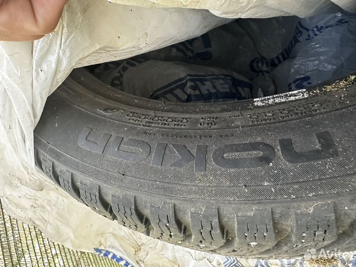 Nokian Tyres Hakkapeliitta 8 225/50 R17 98T