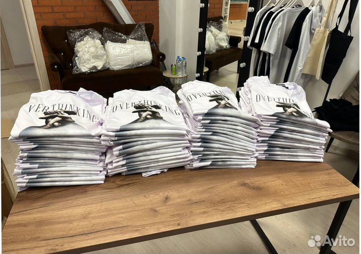 Печать dtf на футболках, худи, толстовках, кепках