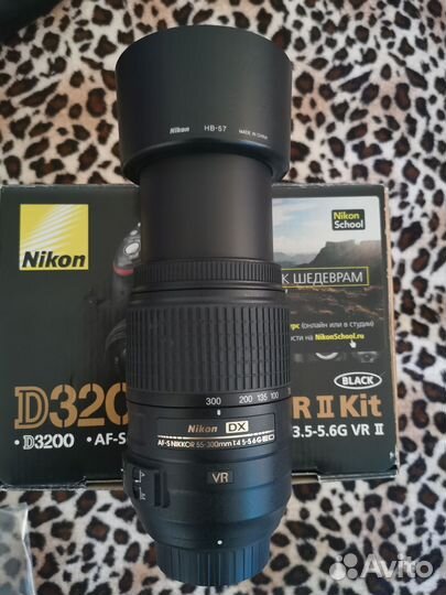 Объектив Nikon AF-S Nikkor 55-300mm. 1:4.5-5.6G
