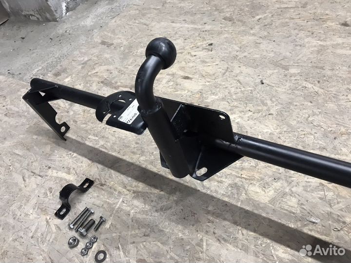 Фаркоп на Ниву