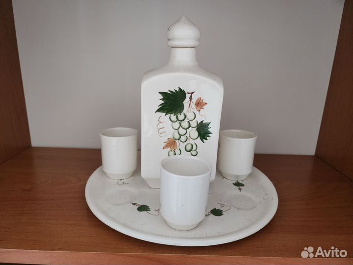 Графин и стопки