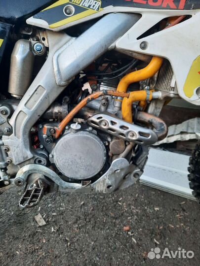Suzuki rmz250