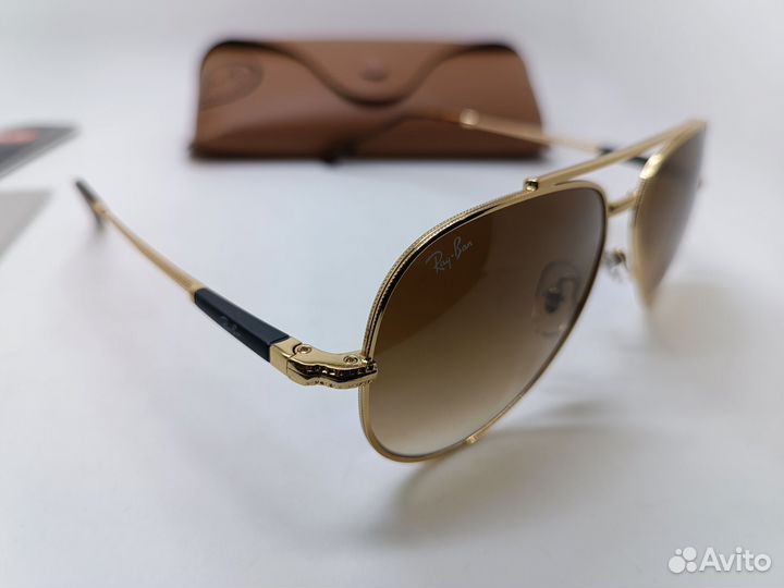 Солнцезащитные очки ray ban