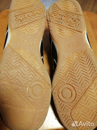 Кроссовки кожаные для физ-ры demix, 38 размер