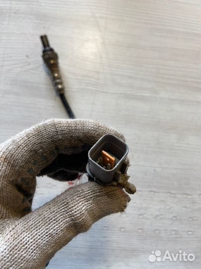 Датчик кислорода Nissan Almera Classic B10