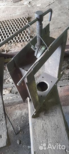 Съемник вакуумных гидроусилителей