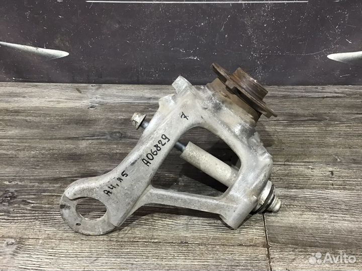 Задний левый кулак Audi A4 B8, A5