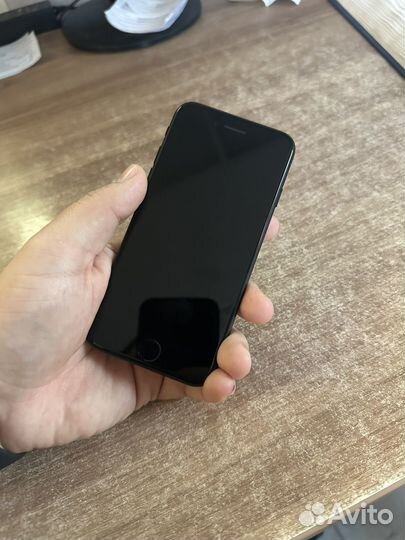 iPhone 7, 32 ГБ