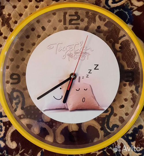 Часы настенные кварцевые и будильники