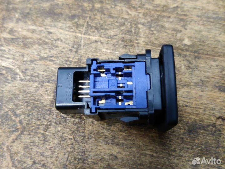 Кнопка прожига сажевого фильтра Toyota LC200 2016г