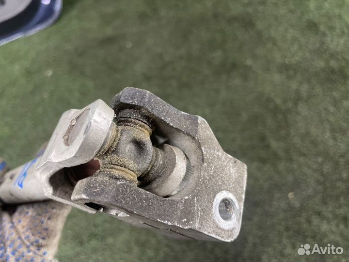 Рулевой карданчик Bmw X1 E84 N46B20 2010