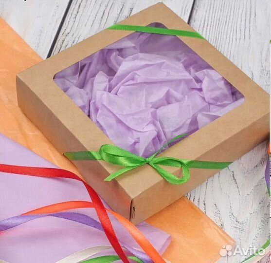 Падарочная коробка с окном