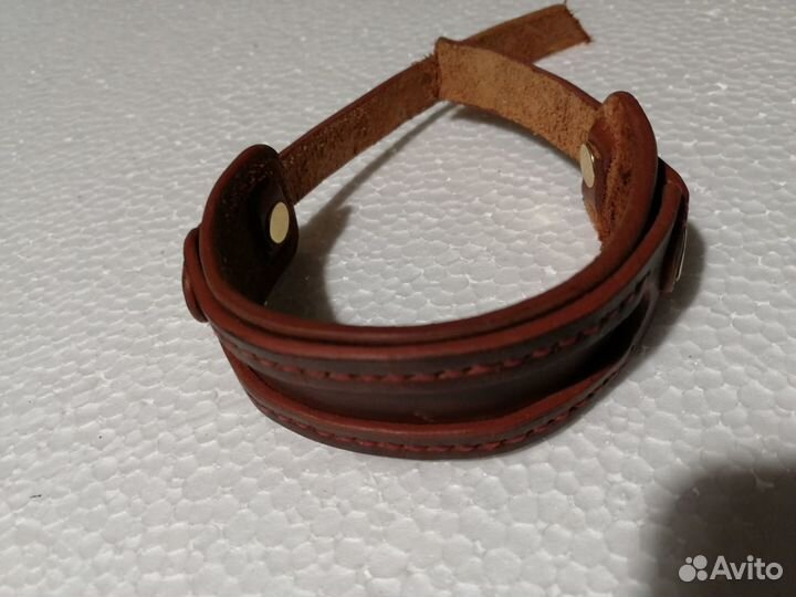 Кожаный браслет мужской