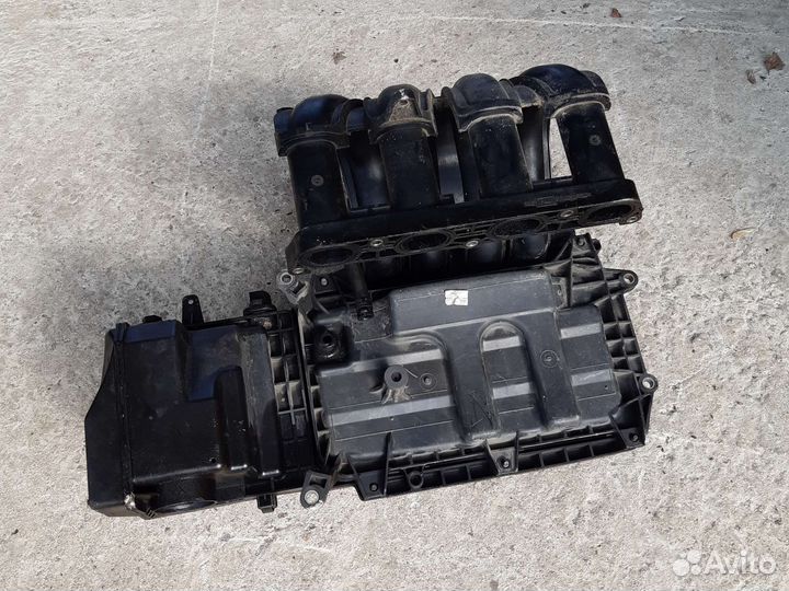 Коллектор впускной 1.4 L Nissan Note