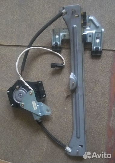 Дверь передняя левая для Chrysler PT Cruiser