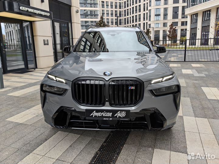 BMW X7 4.4 AT, 2023, 425 км