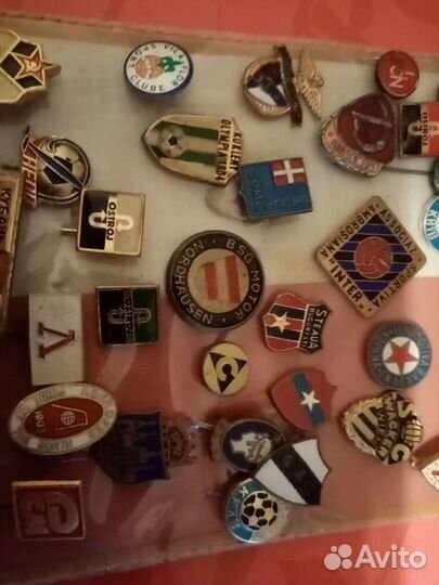 Набор футбольных значков мира