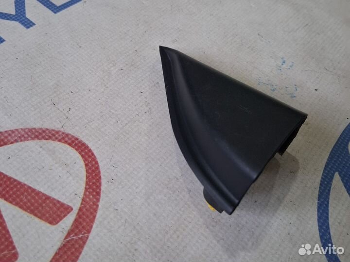 Уголок зеркала передний правый Kia Rio 2 JB