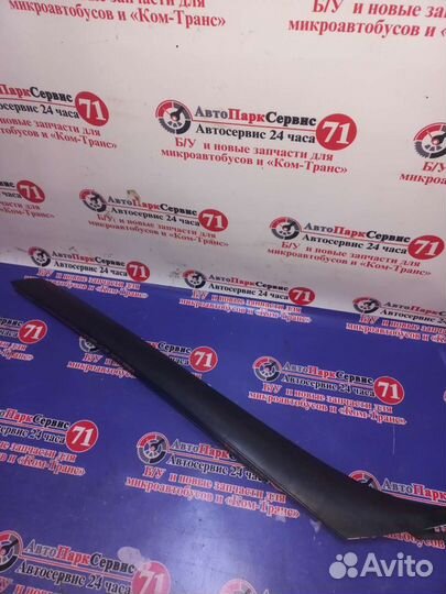 Молдинг стойки лобового стекла Ford Transit