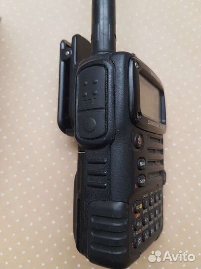 Yaesu VX-7