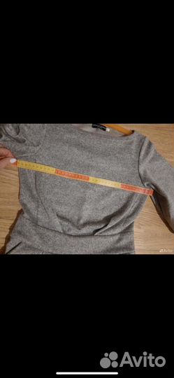 Платье офисное 42 44