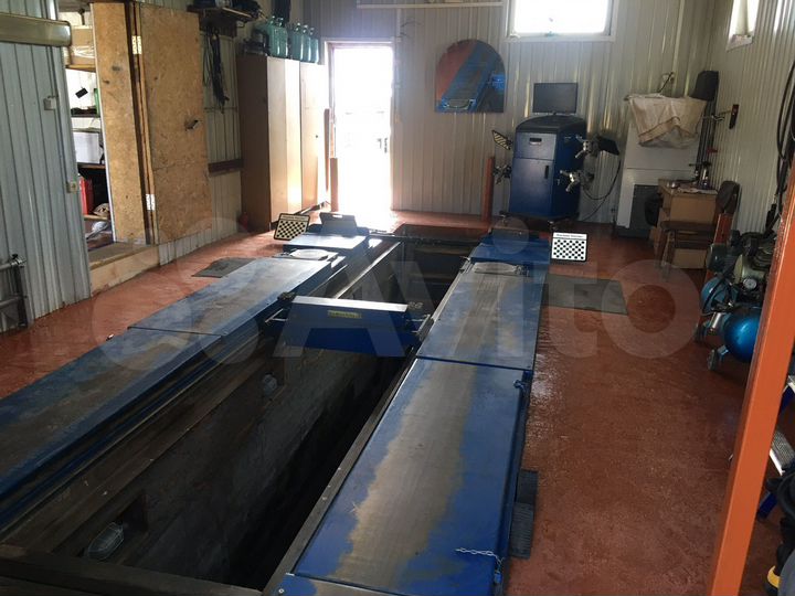 Гараж, > 30 м²