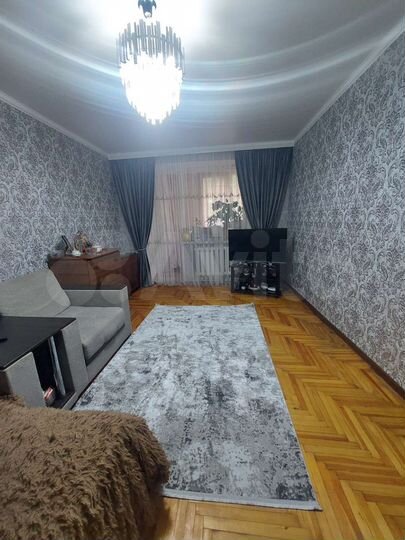 3-к. квартира, 73,1 м², 1/6 эт.