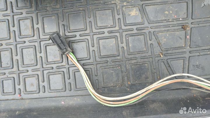 Зеркало левое Peugeot 307