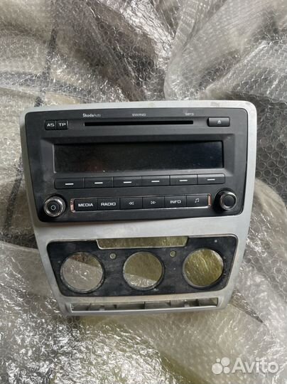 Штатная магнитола на skoda octavia a5