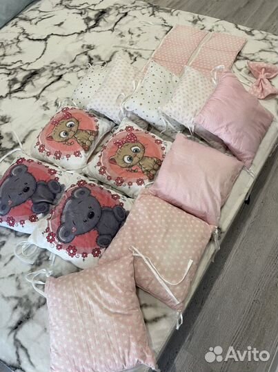 Бортики в кроватку