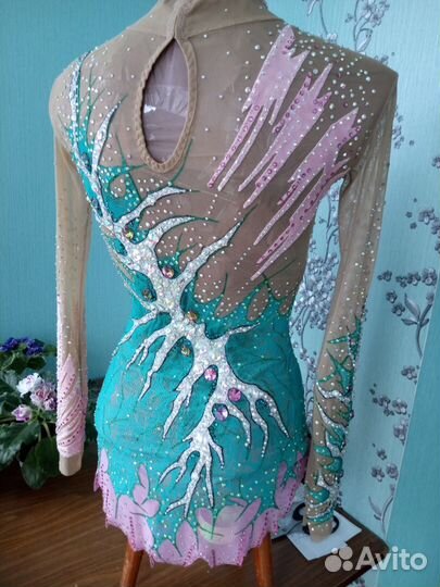 Купальник для художественной гимнастики