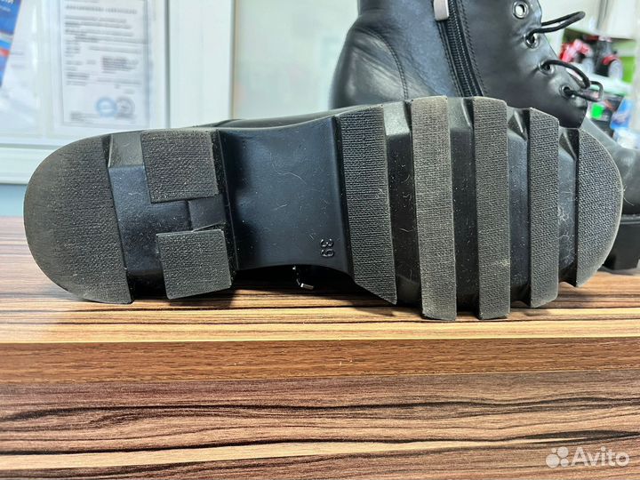 Ботинки женские 38