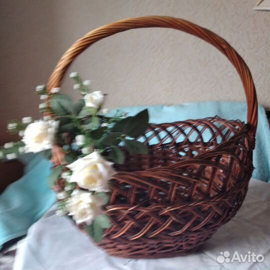 Корзина плетеная большая
