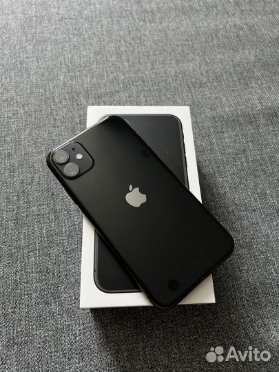 iPhone 11, 64 ГБ