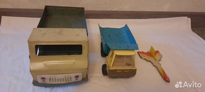 Советские игрушки машины