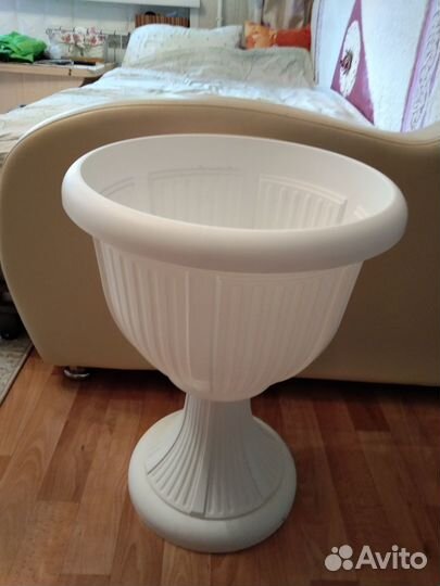 Вазон для цветов пластик