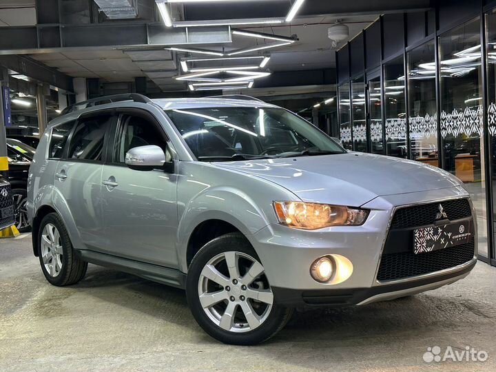 Mitsubishi Outlander 2.4 CVT, 2011, 235 000 км